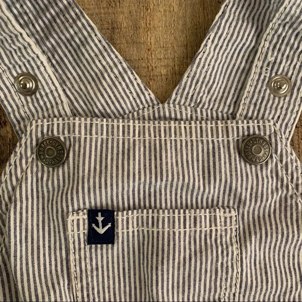 Gymboree baby boys blue and white striped overall shorts with cargo pockets